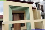 thumbnail-top-pisan-rumah-hoek-baru-cisaranten-dkt-antapani-bandung-19a13-3