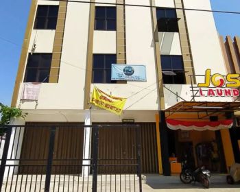 Disewakan Ruko 3 lantai, posisi sangat strategis