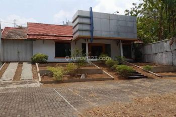 Sewa kantor di pinggir jalan raya yg strategis