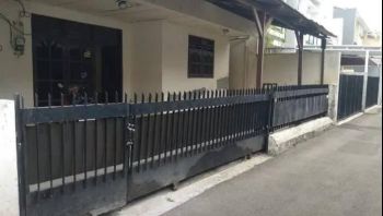 Rent Rumah: Rumah di Tebet