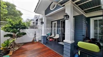 Spektakuler.. Rumah Elegan Lingkungan Aman Nan Asri Di Antapani