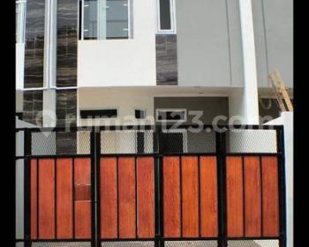 Rumah di   2 Lantai SHM Di cakung jakarta timur