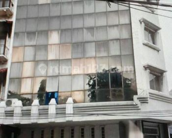 Gedung Krekot Pasar Baru Luas 250m Hadap Barat Bangunan 4 Lantai Masih Bagus Dan