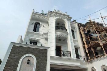 Townhouse Baru Classic Modern Rooftop Kebagusan Pasar Minggu New