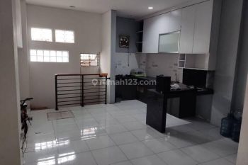 Dijual Turun Harga Ruko 2 Lantai di Mainroad Pasar Kiara Condong