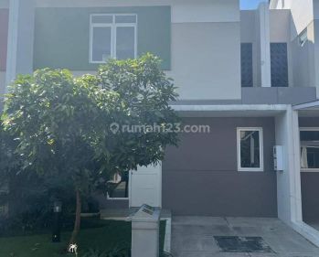 Dijual/sewa Rumah Cantik 2 Lantai Siap Huni di Dayana Summarecon