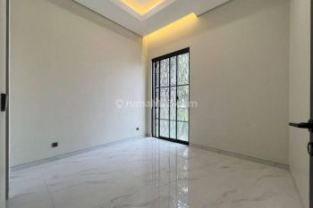 Dijual Rumah Raya Eastwood Regency Luury Modern Surabaya