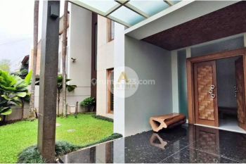 Rumah Modern minimalis di komplek Batununggal kota Bandung