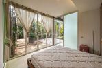 thumbnail-beautiful-3-bedrooms-villa-for-rent-yearly-at-kerobokan-bali-10