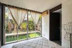 thumbnail-beautiful-3-bedrooms-villa-for-rent-yearly-at-kerobokan-bali-3