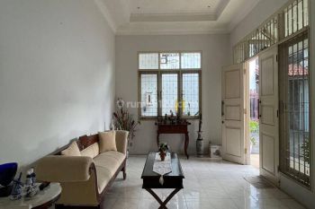 For Sale Rumah Lama Siap Huni Halaman Sangat Luas di Pondok Labu