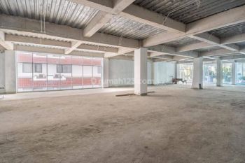 Jual Gedung Brand New Lokasi Sangat Strategis di Menteng