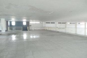 Sewa lahan bonus bangunan lokasi strategis raya nginden cck utk usaha dll