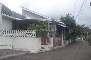 Rumah dekat Mall SCH & masjid Suciati Gitogati