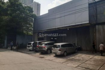 Ex Showroom Gunung Sahari Dibawah Njop Strategis