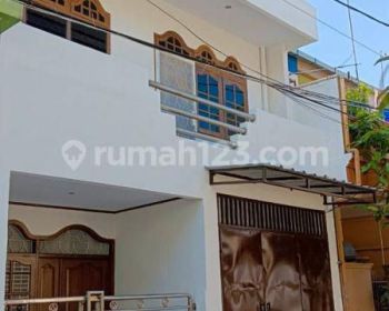 Rumah 3 Lantai Akses Mudah Dan Lokasi Strategis di Medan Satria, Bekasi