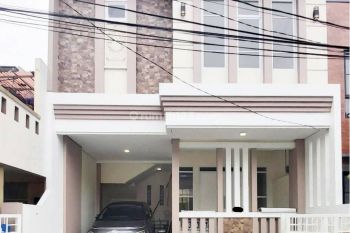 Rumah Siap Huni 2 Lantai 3 Kamar Lokasi Strategis di Bohemia