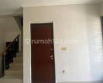 thumbnail-sewa-rumah-minimalis-2-lantai-harga-terjangkau-4