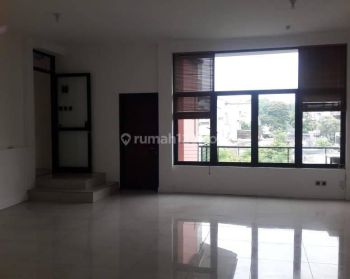 Ruang Usaha Working Space Kawasan Sarijadi