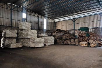 Gudang hitung tanah di kamal muara Penjaringan jakarta utara Langka cuma hitung