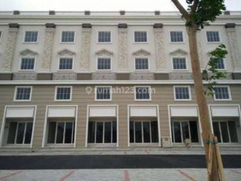 Ruko Hadap Dalam TERMURAH di Green Lake City di CBD. Sudah HGB.. Nego sampai