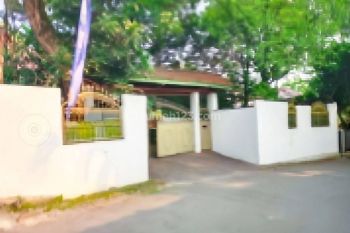 Rumah lama di daerah jati bening pdk gede LT 1256m² SHM