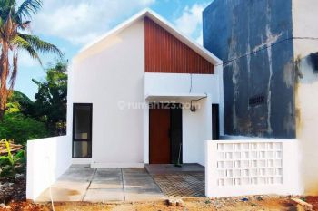 Rumah Brand New, Minimalis, Bebas banjir di Jurang mangu