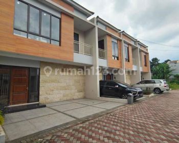 Townhouse 2 Lantai Cipedak Jagakarsa Harga 1.4M+