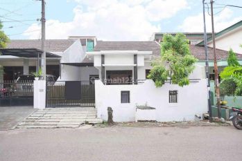Rumah Halaman Luas Dekat Akses Toll Perumahan Duta Indah
