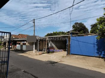 Gudang Dengan Pagar Keliling Dijual Cepat, Harga Masih Bisa Nego