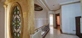 Rumah Permata Buana Jakbar 2 lantai baru renov