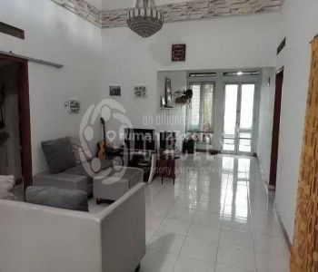 Jual Rumah Keren Pharmindo Luas Dan Lega 2 Lantai SHM