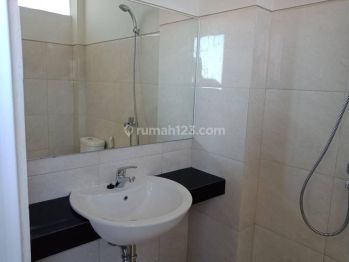 Sewa Ruko Kantor Cideng Jkt Pusat 4 Lantai Carport Muat 10 Mobil