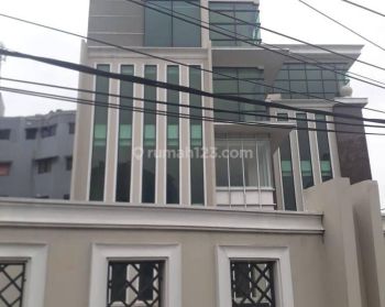 Gedung Perkantoran di Pegangsaan Menteng Jakarta Pusat