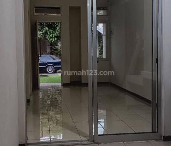 Rumah Disewa Modern Minimalis di Kota Baru Parahyangan