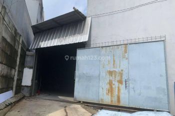 Gudang Dalam Komplek Daerah Pesing Poglar, Jakarta Barat