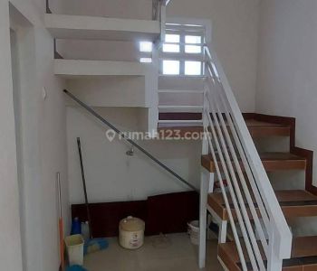 Dijual Rukan Strategis 3 Lantai Siap Pakai di Surya Sumantri