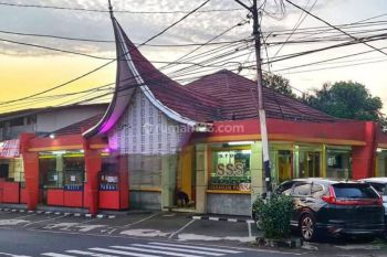 Ruang Usaha 563 m SHM di pinggir jalan raya Bintaro sektor 2