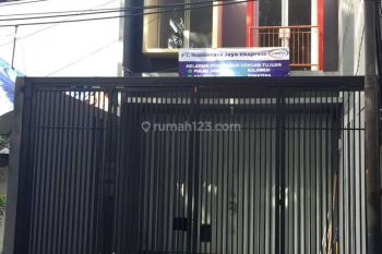 Sewa Ruko 3lt Luas 120m2 Cocok Usaha Apapun di Tanah Abang Jakpus