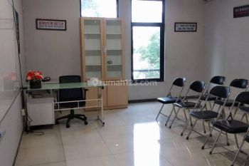 Ruko 3 Lantai Strategis Nyaman Dan Bagus di Jalan Peta Mainroad, Bandung Dijual