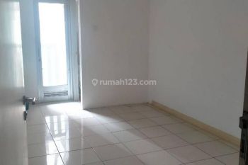 Studio Apartement Green Bay 1 BR Unfurnished Bagus