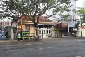 Disewakan Rumah Usaha di Jln Raya Undaan Kulon Surabaya Utara