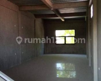 Disewakan Ruko 3,5 Lantai Untuk Usaha di Pungkur
