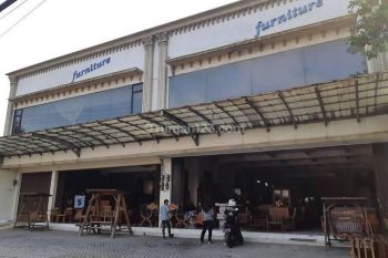 Ruko Besar Eks Furniture Jalan Raya Pekayon Bekasi