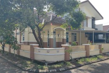 Rumah Disewakan di Vila Dago Pamulang Luas 240m Siap Huni