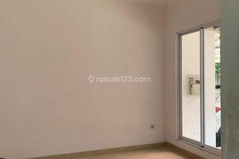 Disewakan Rumah semi furnished SHM Bagus banget!!!!