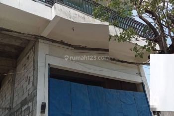 Dijual Ruko 2 Lantai SHM di Jl Kedung Cowek Surabaya