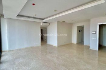 Jual Apartemen Voila Ciputra World 4 BR Lantai 36 Balcony Luas