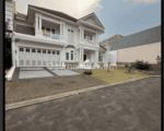 thumbnail-rumah-american-classic-2-lantai-siap-huni-0