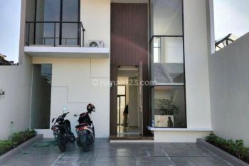 RUMAH BARU MODERN 2 LANTAI DI BATU INDAH BATUNUNGGAL BUAH BATU KOTAMADYA BANDUNG